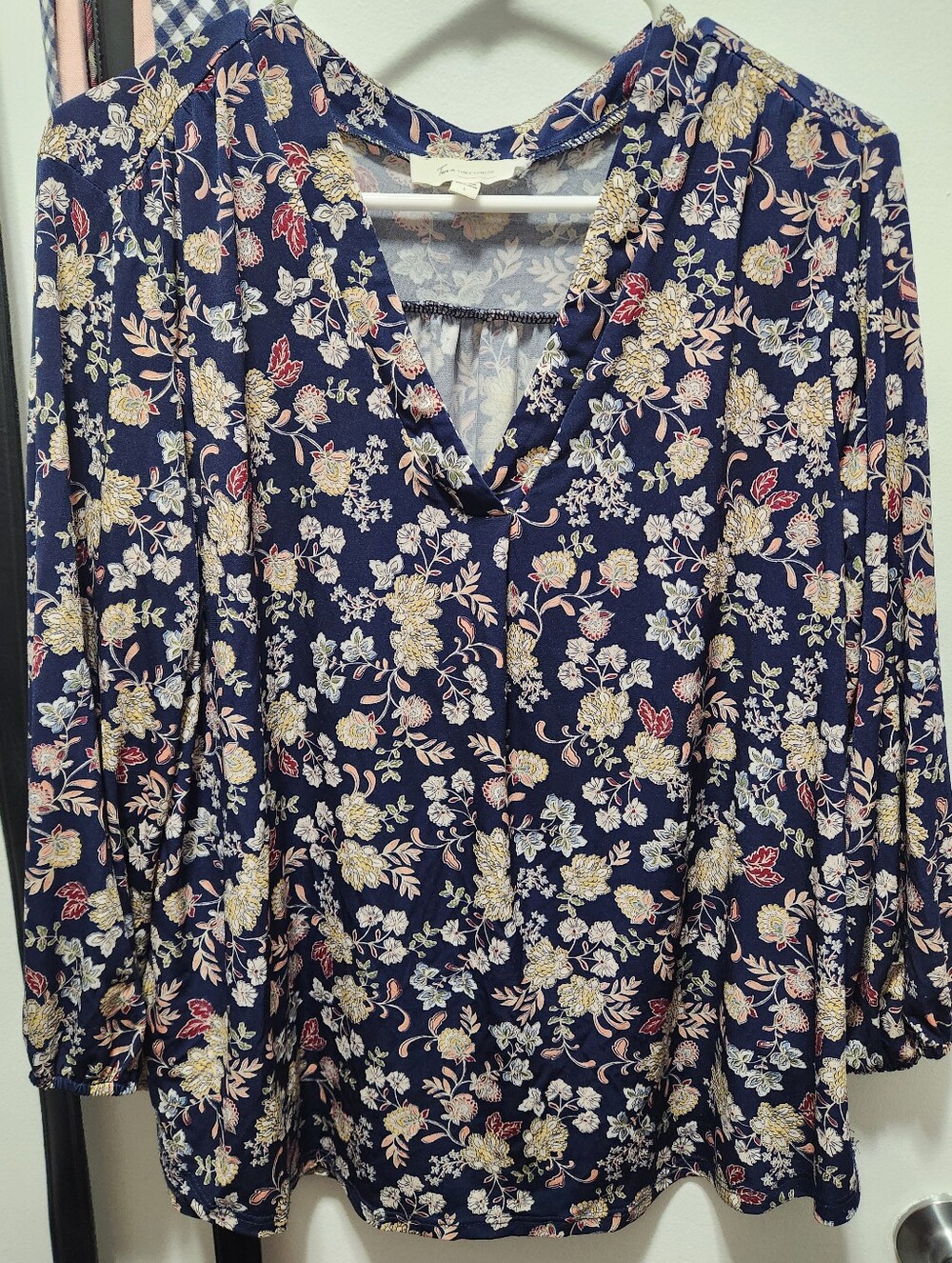 TWO by Vince Camuto 3/4 Sleeve Navy Blouse